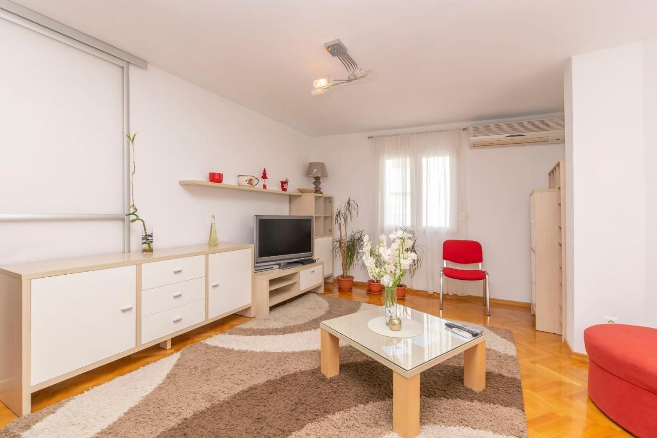 Apartament Ursus *